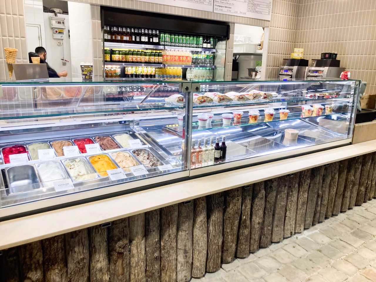 matériel de distribution